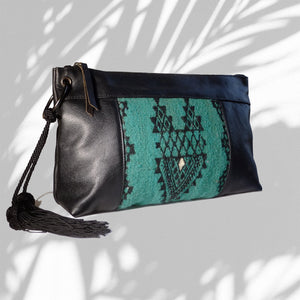 Open image in slideshow, ATISSA Smooth Leather &amp; Organic Wool Kilim Moroccan Handcrafted Tassel Clutch
